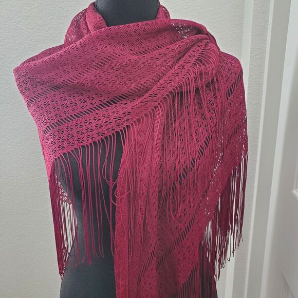 Vintage English Village Open Weave Crochet Rayon Burgandy Fringe Shawl - Picture 1 of 7
